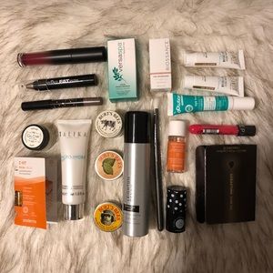 20 Beauty Samples and Sephora Pouch
